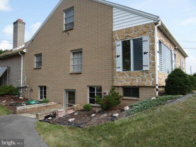 97 Hade Rd, Saint Thomas, PA 17252 - photo 2