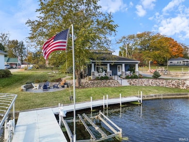 301 S Mulberry St, North Webster, IN 46555 - photo 2