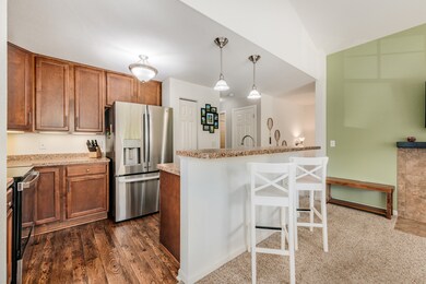 Beautiful Bright Kitchen