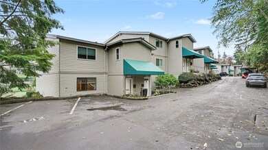 13073 15th Ave NE unit G-13, Seattle, WA 98125 - photo 2
