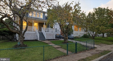 112 Mallow Hill Rd, Baltimore, MD 21229 - photo 2