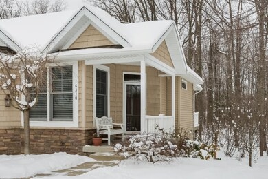 006-Front_View-2320360-medium