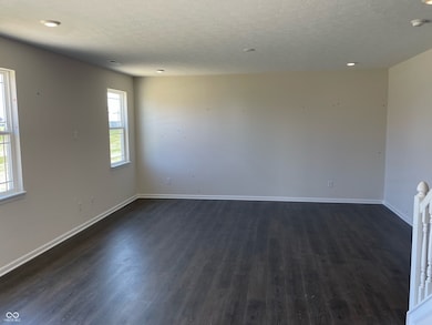 71 Booth St, Whiteland, IN 46184 - photo 2