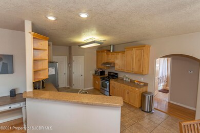 6423 Castle Rock Cir, Farmington, NM 87402 - photo 3