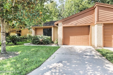 85 Debarry Ave unit 3021, Orange Park, FL 32073 - photo 2