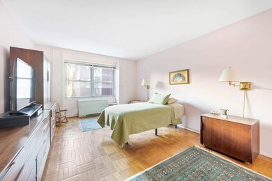 360 E 72nd St unit A701, New York, NY 10021 - photo 4