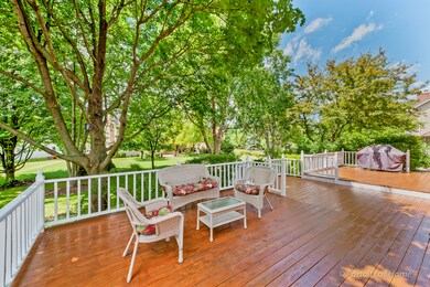 74 Venetian Way Cir, Wheaton, IL 60189 - photo 5