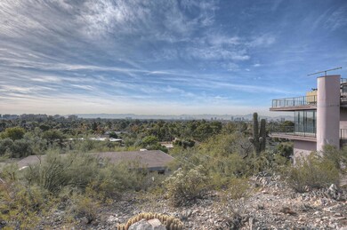 2101 Bethany Home Rd Phoenix-large-018-9