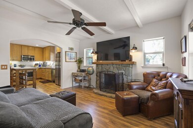 4-web-or-mls-UpmarketMedia_335B-12
