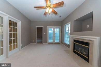 11203 Lynchburg Dr, Fredericksburg, VA 22407 - photo 4