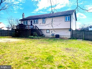 999 Sherbrook Cir, Somerdale, NJ 08083 - photo 2