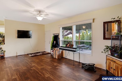 2054 SE Laura Ln, Dallas, OR 97338 - photo 2