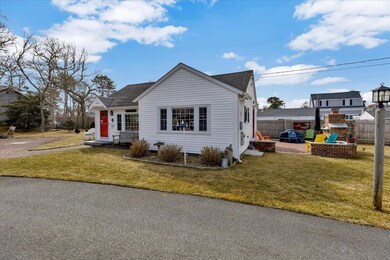 138 Sea St unit 6, Dennis Port, MA 02639 - photo 6