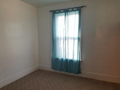 1035 Spruce St, Aurora, IL 60506 - photo 3