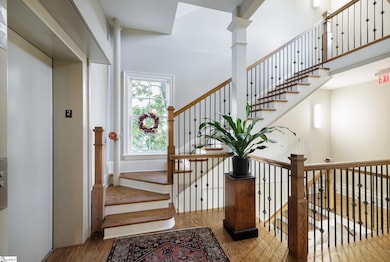 111 Sherwood St unit 100, Greenville, SC 29601 - photo 3