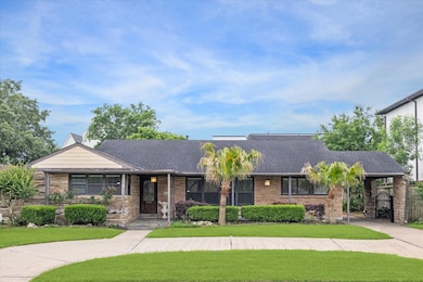 3207 Aberdeen Way classic front elevation, profess