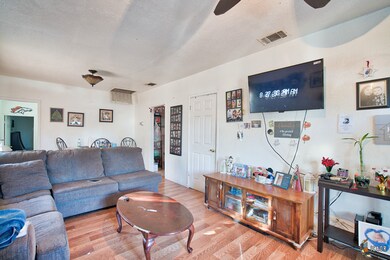 835 El Centro Ave, El Centro, CA 92243 - photo 3