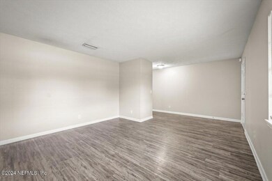 6920 Torres Dr, Jacksonville, FL 32210 - photo 4