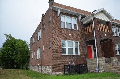 3927 N Taylor Ave, Saint Louis, MO 63115 - photo 2