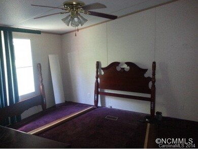 62 Hubbard Ln, Candler, NC 28715 - photo 5