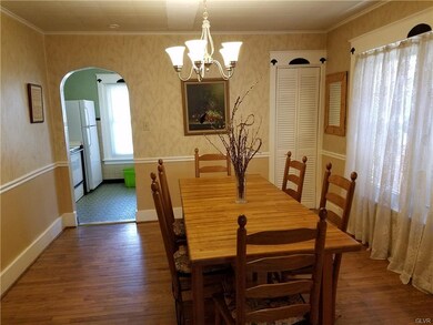 812 Chestnut St, Emmaus, PA 18049 - photo 3