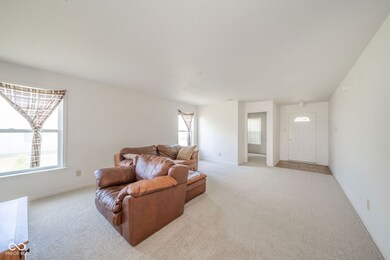 406 W Warrior Ct, Sheridan, IN 46069 - photo 3