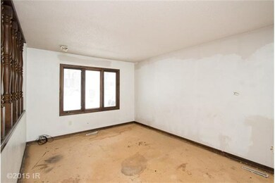 5901 SW 5th St, Des Moines, IA 50315 - photo 3