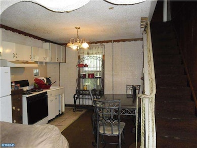 2328 Gerritt St, Philadelphia, PA 19146 - photo 2