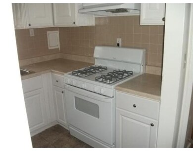 823 Main St unit 2, Pawtucket, RI 02860 - photo 4