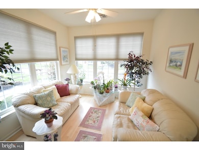 806 Persimmon Ln unit V144, Langhorne, PA 19047 - photo 3