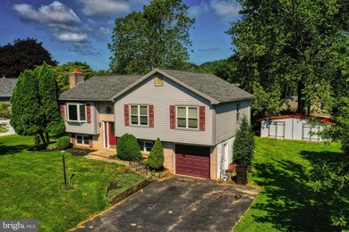 4823 Farming Ridge Blvd, Reading, PA 19606 - photo 3