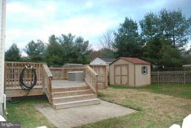 6353 Jacobs Ct, Sykesville, MD 21784 - photo 2