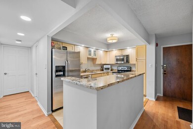 19 Rock Hill Rd unit 4F, Bala Cynwyd, PA 19004 - photo 5
