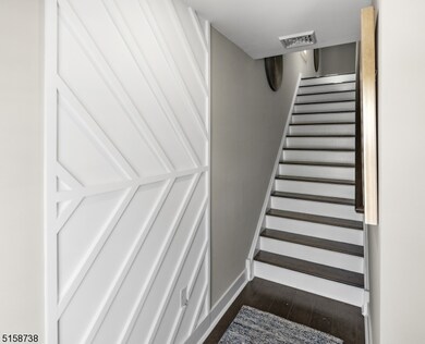 42 Gladstone Ct, Whippany, NJ 07981 - photo 5