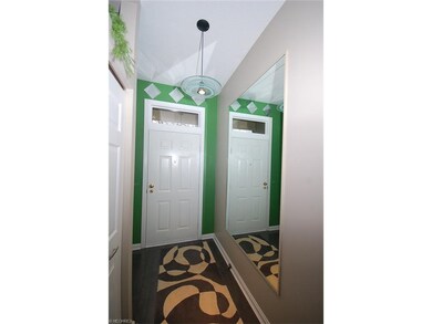 384 Fowler St unit 384, Cortland, OH 44410 - photo 5