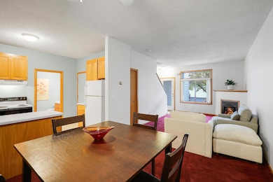 516 Roundhouse St, Shakopee, MN 55379 - photo 4