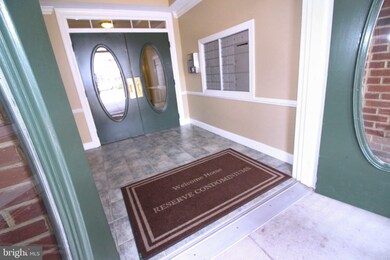 9713 Handerson Place unit 207, Manassas Park, VA 20111 - photo 2