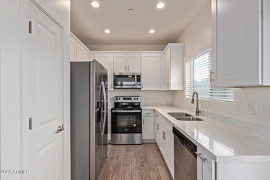 701 N Mcqueen Rd unit 1, Chandler, AZ 85225 - photo 6