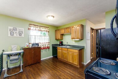 Kitchen with breakfast area