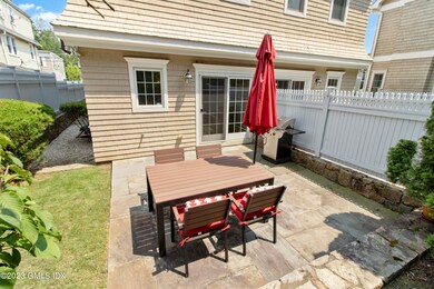 288 Davis Ave unit 1, Greenwich, CT 06830 - photo 3