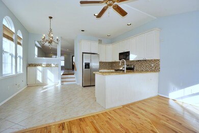 10 Sharrotts Rd, Staten Island, NY 10309 - photo 7