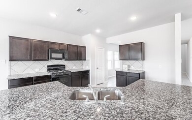 1534 Barras St, Alvin, TX 77511 - photo 3