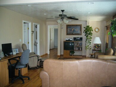 1360 Branstetter Ln, Redding, CA 96001 - photo 7