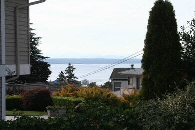 933 Maple St, Edmonds, WA 98020 - photo 4