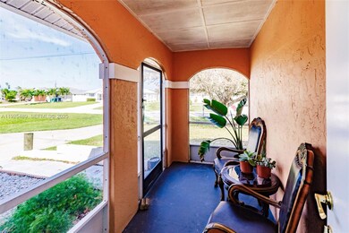 18406 Van Nuys Cir, Port Charlotte, FL 33948 - photo 5