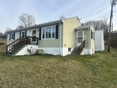 126 R L Ln, Bluefield, WV 24701 - photo 3