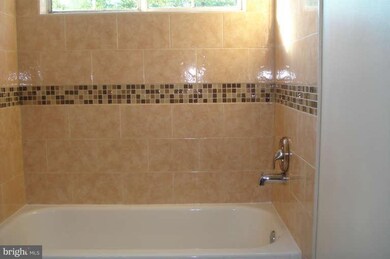 917 Westhaven Dr unit 12-301, Bowie, MD 20721 - photo 4