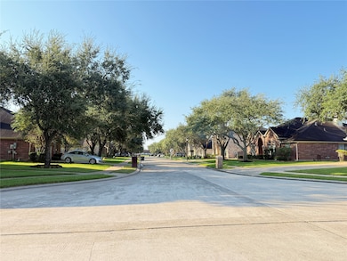 3808 Travis Lake Ct, Pearland, TX 77581 - photo 4