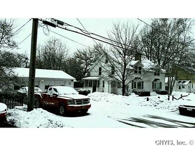 Parking Lot/Garage