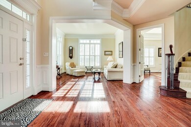 9052 John Sutherland Ln, Lorton, VA 22079 - photo 6